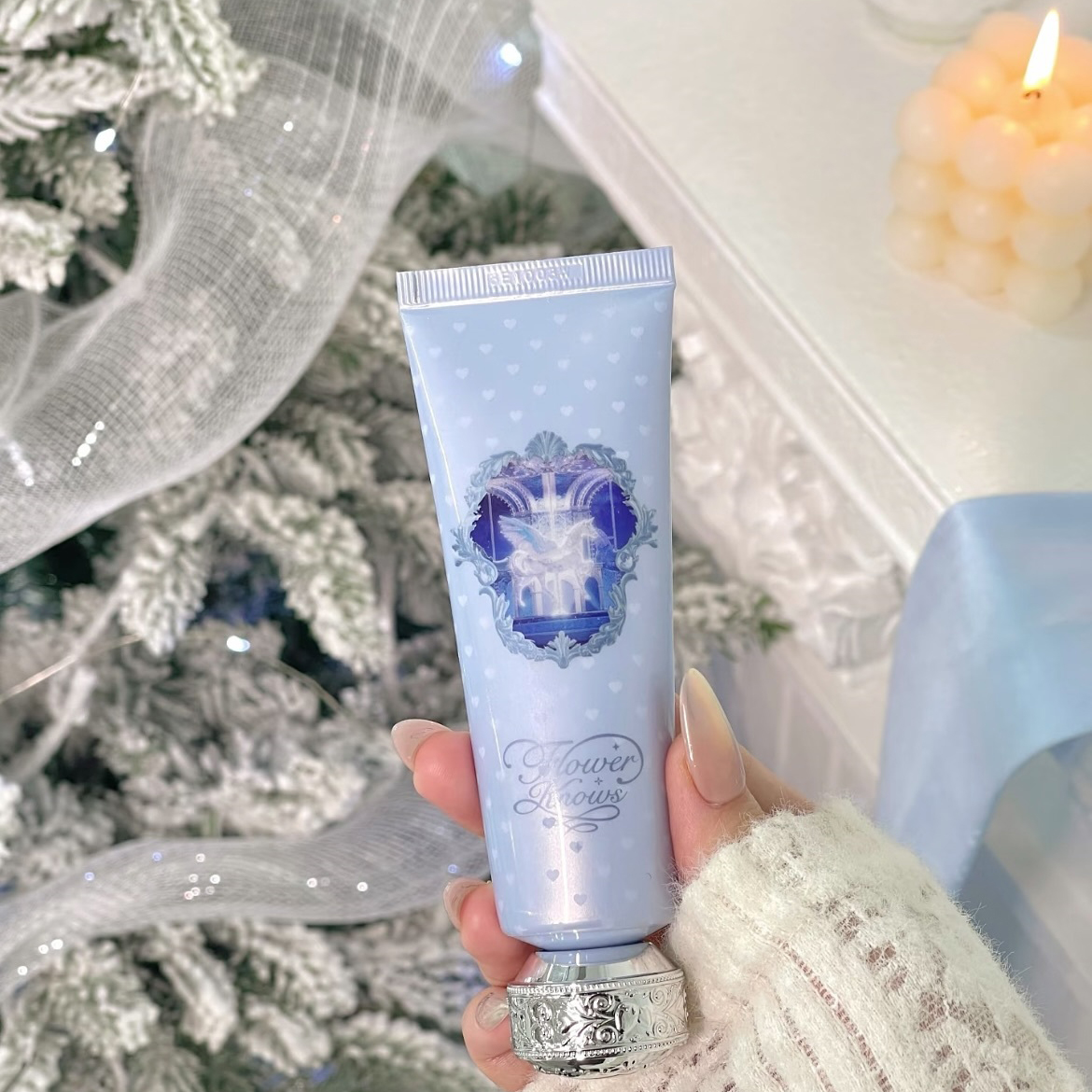 Flower Knows Christmas Limited - Strawberry Huller review and price