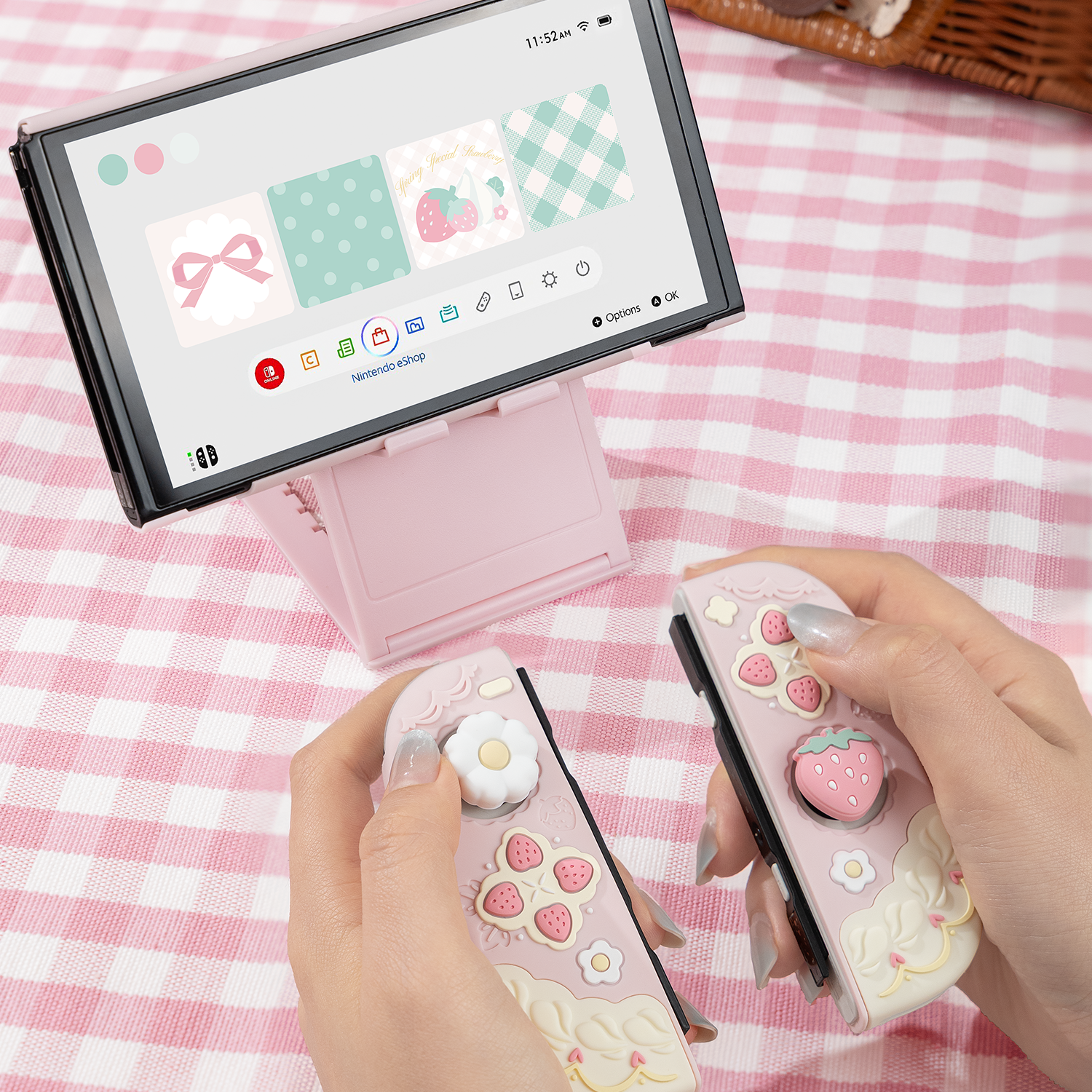 Geekshare Silicone Protective  - Strawberry Huller review and price