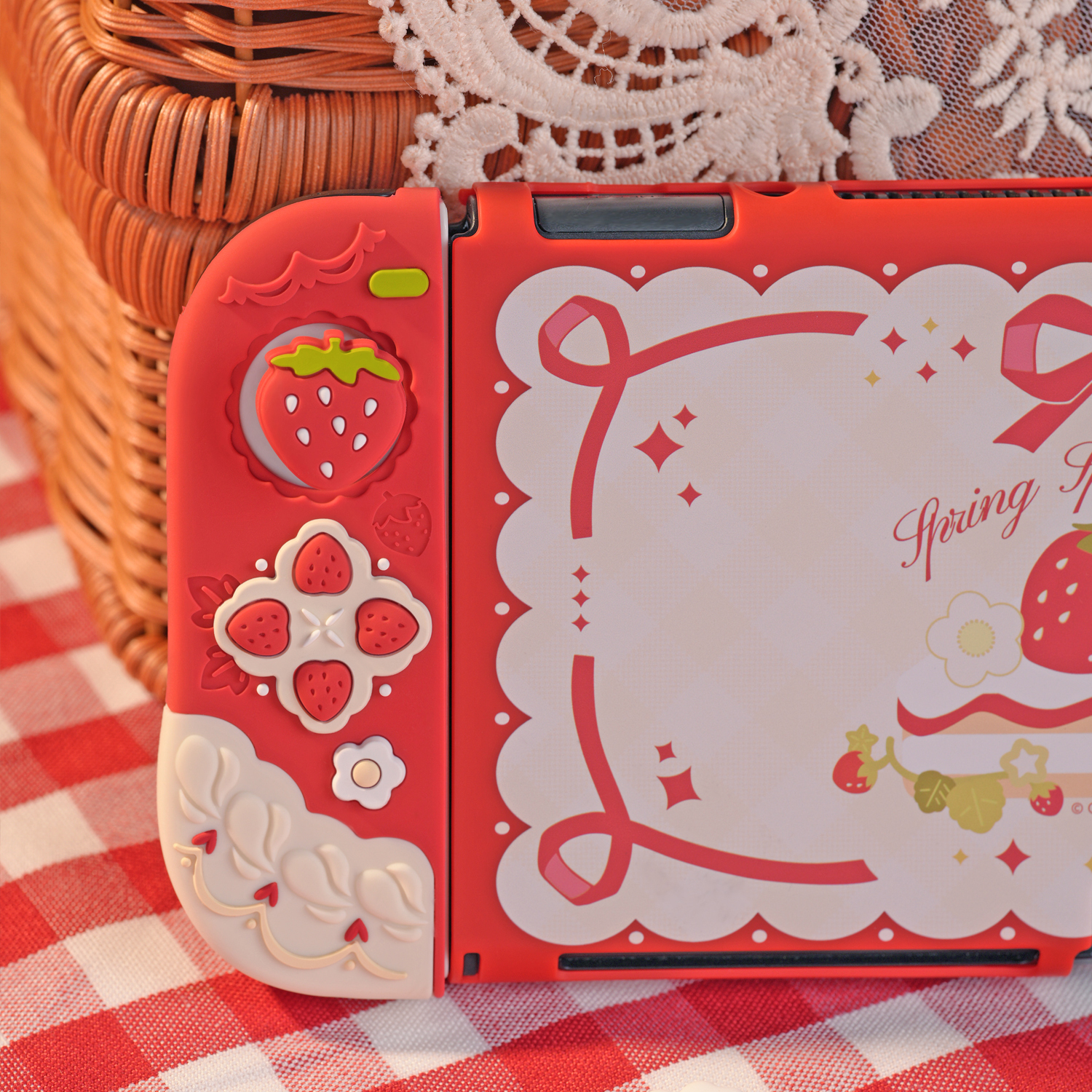 Geekshare Silicone Protective  - Strawberry Huller review and price